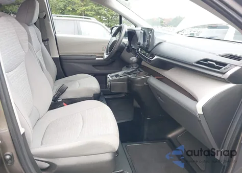 2022 Toyota Sienna Le from USA, damaged, VIN 5TDKRKEC0NS105381